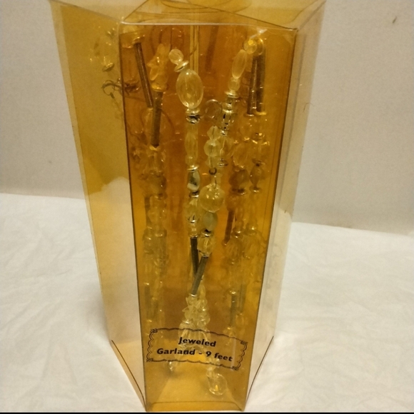 Vintage 9 ft Jeweled Christmas tree Garland - Picture 1 of 4